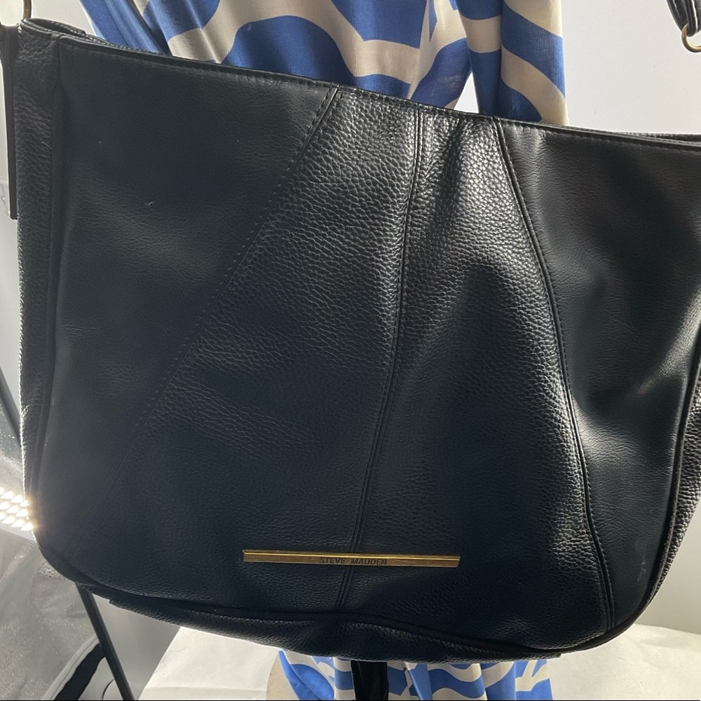 Steve Madden Black Pebble Large Messenger Shoulder Bag Purse